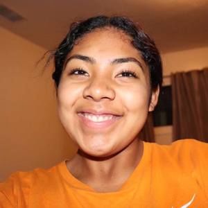 Meet your Posher, Noemi